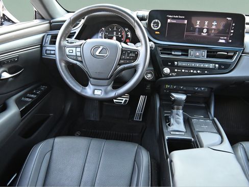 Used 2022 Lexus ES 350 F Sport w/ Accessory Package 2 FWD image 10