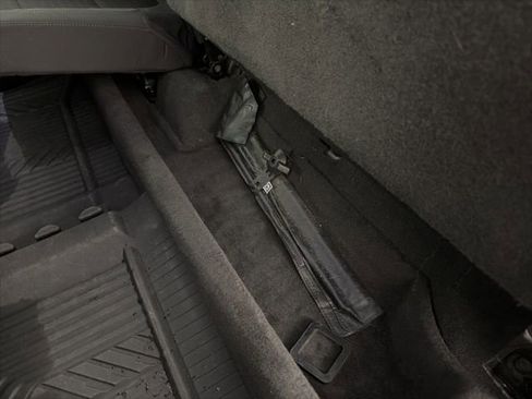 Used 2022 Chevrolet Silverado 1500 LT Trail Boss w/ Bed Protection Package image 24