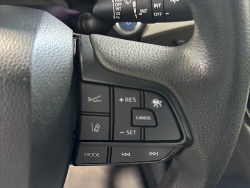 Used 2022 Toyota Sienna LE image 32