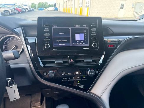 Used 2023 Toyota Camry LE FWD image 10