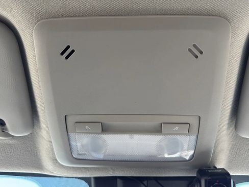 Used 2020 Chevrolet Sonic LT image 21