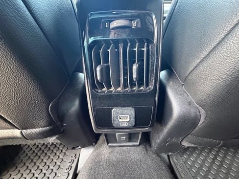 Used 2024 Jeep Compass Trailhawk AWD/4WD image 33