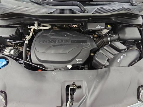 Used 2021 Honda Pilot Touring image 45