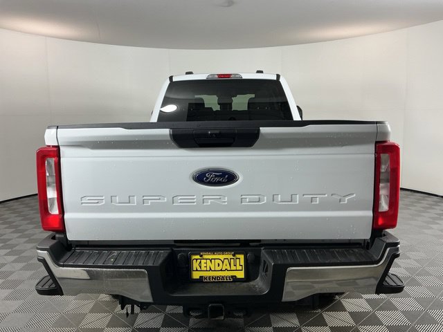 Used 2023 Ford F350 XLT w/ Camper Package AWD/4WD image 5