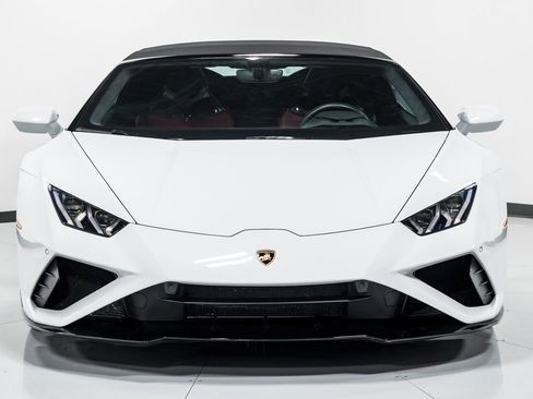 Used 2022 Lamborghini Huracan EVO RWD image 45