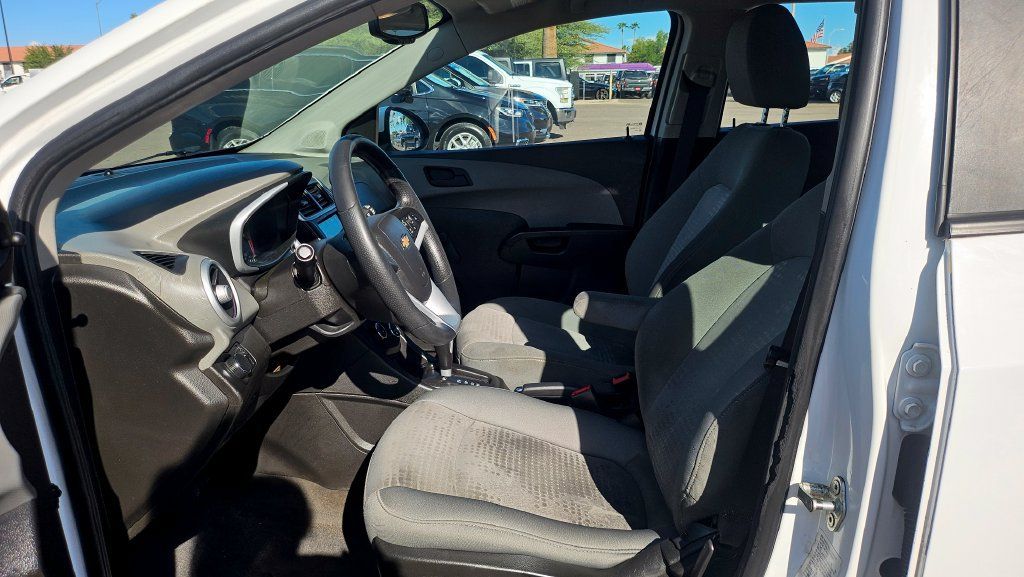 Used 2019 Chevrolet Sonic LT FWD image 26