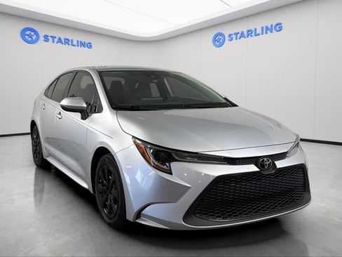 Used 2020 Toyota Corolla LE FWD image 14