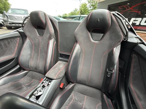 Used 2017 Lamborghini Huracan LP 580-2 RWD image 48