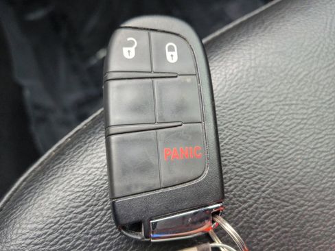 Used 2022 Jeep Compass Latitude image 27