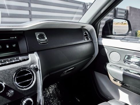 Used 2023 Rolls-Royce Cullinan AWD/4WD image 77