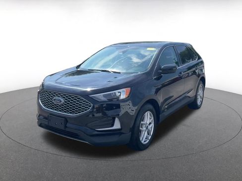 Used 2023 Ford Edge SEL image 4