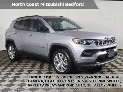 Used 2023 Jeep Compass Latitude AWD/4WD image 1