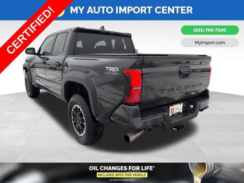 Used 2025 Toyota Tacoma TRD Off-Road image 5
