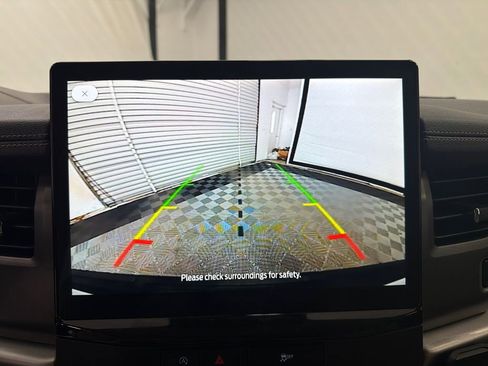 Used 2024 Ford Expedition Max XLT image 31