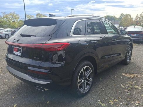 New 2025 Audi Q5 Premium image 12