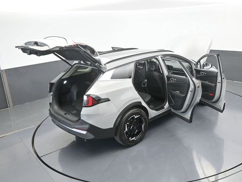 Used 2026 Kia Sportage EX w/ EX Panorama Roof Package image 70