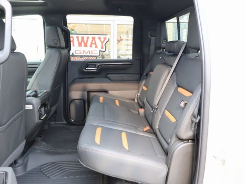 New 2026 GMC Sierra 2500 AT4 w/ AT4 Premium Plus Package image 31