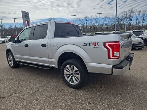 Used 2017 Ford F150 XL w/ Equipment Group 101A Mid image 5