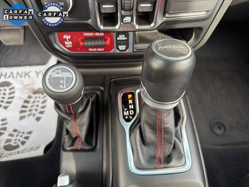 Used 2023 Jeep Gladiator Rubicon w/ Cold Weather Group image 35