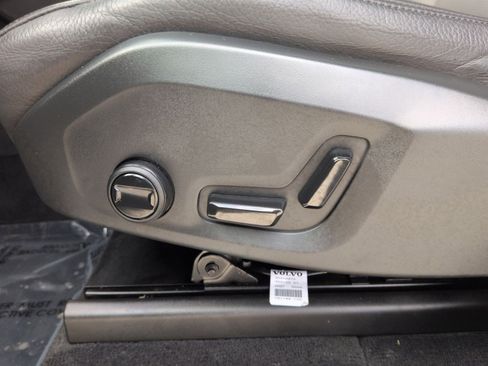 Certified 2023 Volvo XC90 B6 Plus w/ Protection Package Premier image 14