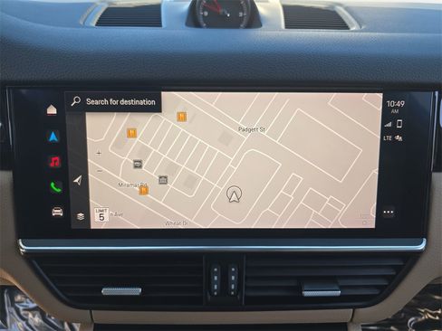 Used 2023 Porsche Cayenne image 26