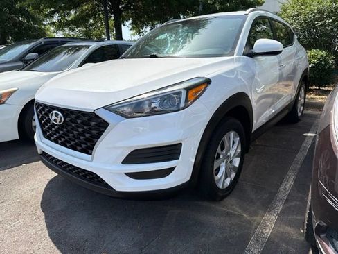 Used 2021 Hyundai Tucson Value w/ Cargo Package FWD image 3