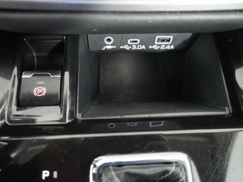 Certified 2023 Subaru Legacy Premium image 29