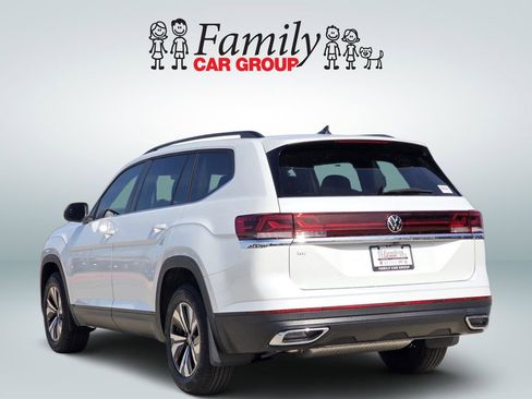 New 2026 Volkswagen Atlas SE FWD image 3