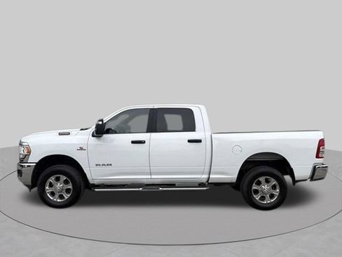 Used 2024 RAM 2500 Big Horn AWD/4WD image 15