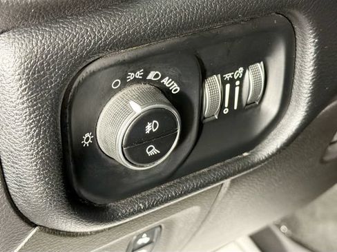 Used 2019 RAM 1500 Sport w/ Level 2 Equipment Group AWD/4WD image 10