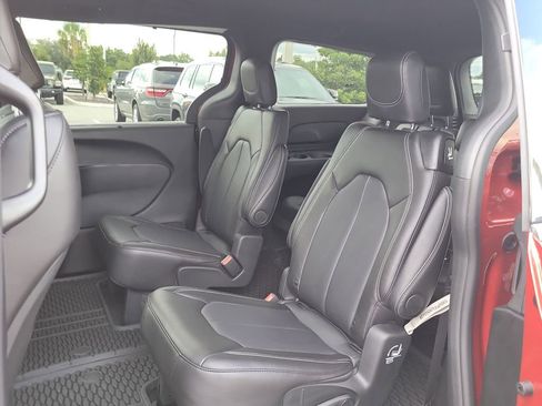 New 2026 Chrysler Voyager LX FWD image 14