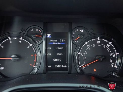 Used 2022 Toyota 4Runner SR5 Premium w/ Moonroof Package AWD/4WD image 27