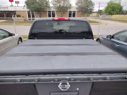 Used 2014 Nissan Frontier SV AWD/4WD image 11