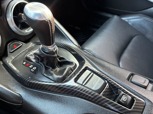Used 2016 Chevrolet Camaro SS image 28