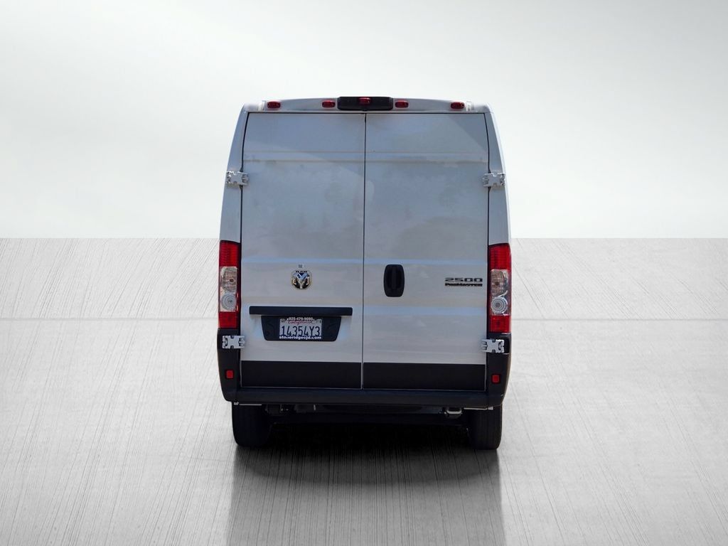 Used 2025 RAM ProMaster 2500 w/ Convenience Group FWD image 5