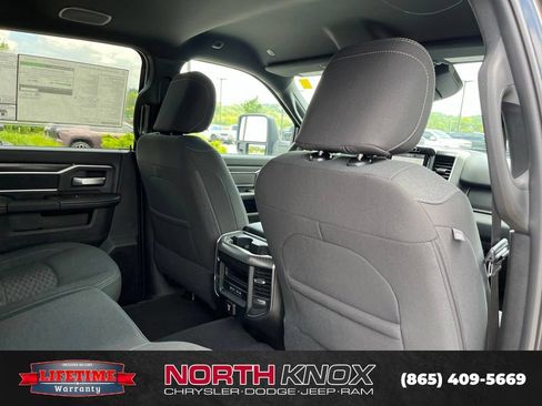 New 2026 RAM 2500 Big Horn AWD/4WD image 24