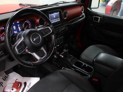 Used 2021 Jeep Wrangler Unlimited Rubicon w/ Cold Weather Group AWD/4WD image 41