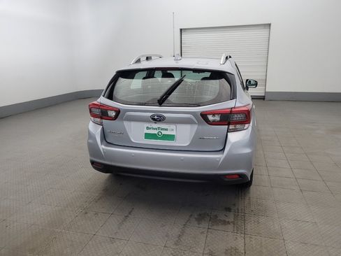 Used 2021 Subaru Impreza 2.0i Limited image 7