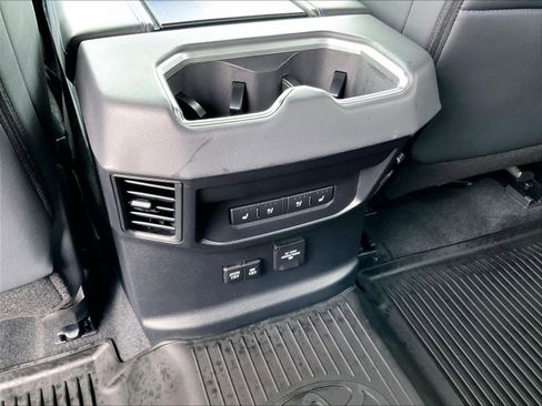 Used 2025 Toyota Tundra Platinum image 28