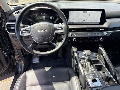 Used 2023 Kia Telluride S w/ S Sunroof Package FWD image 18