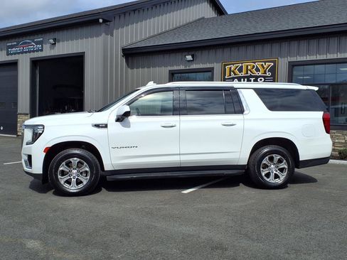 Used 2022 GMC Yukon XL SLE w/ Max Trailering Package image 4