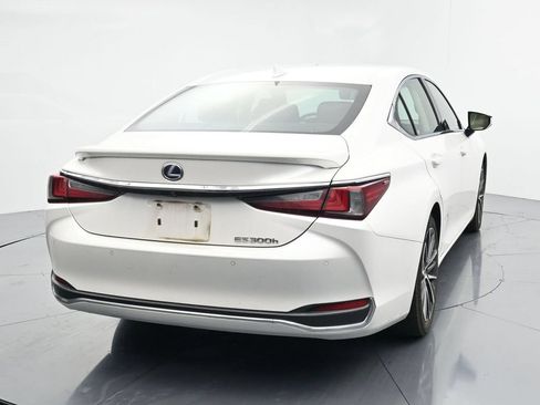 Used 2022 Lexus ES 300h w/ Premium Package FWD image 6