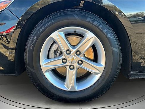 Used 2024 Chevrolet Malibu LT image 30