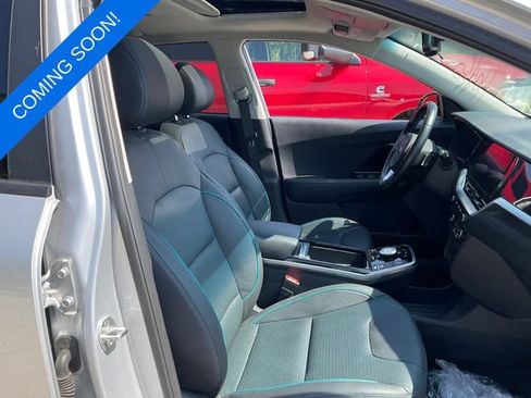 Used 2020 Kia Niro EX Premium FWD image 5