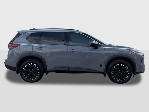 New 2026 Nissan Rogue SV FWD image 8