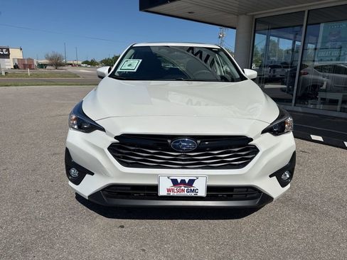 Used 2025 Subaru Impreza 2.0i Sport image 2