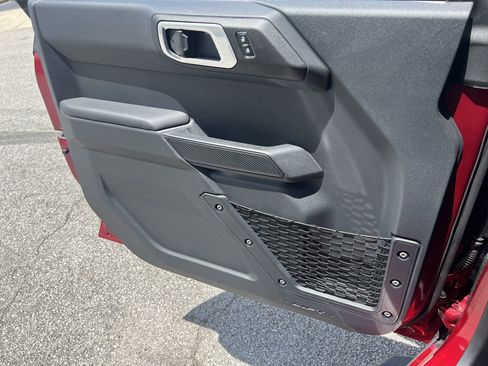 New 2025 Ford Bronco Big Bend w/ Black Diamond Package AWD/4WD image 13