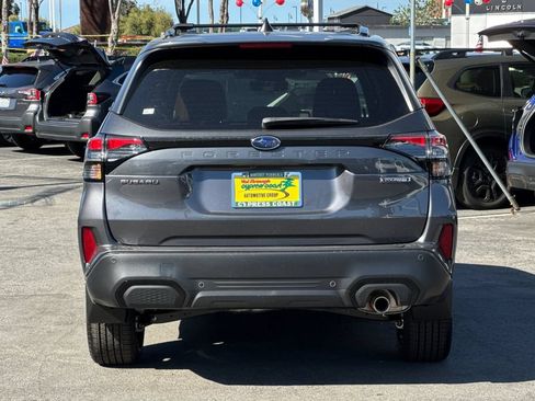 Used 2026 Subaru Forester Touring AWD/4WD image 5