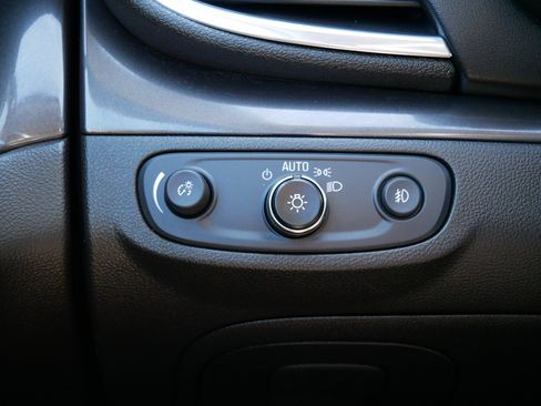 Used 2020 Buick Encore Sport Touring w/ Safety Package image 22