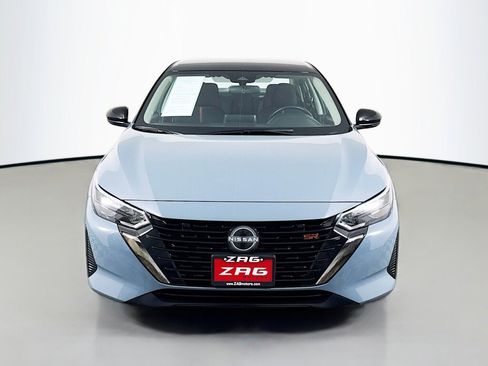 Used 2025 Nissan Sentra SR FWD image 8